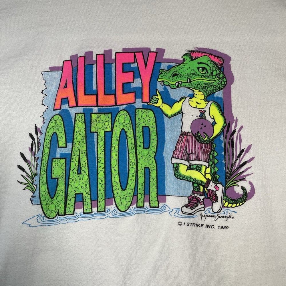 Vtg 1989 I Strike Sportsxwear Alley Gator Bowling T-Shirt Hanes Beefy-T M White‎